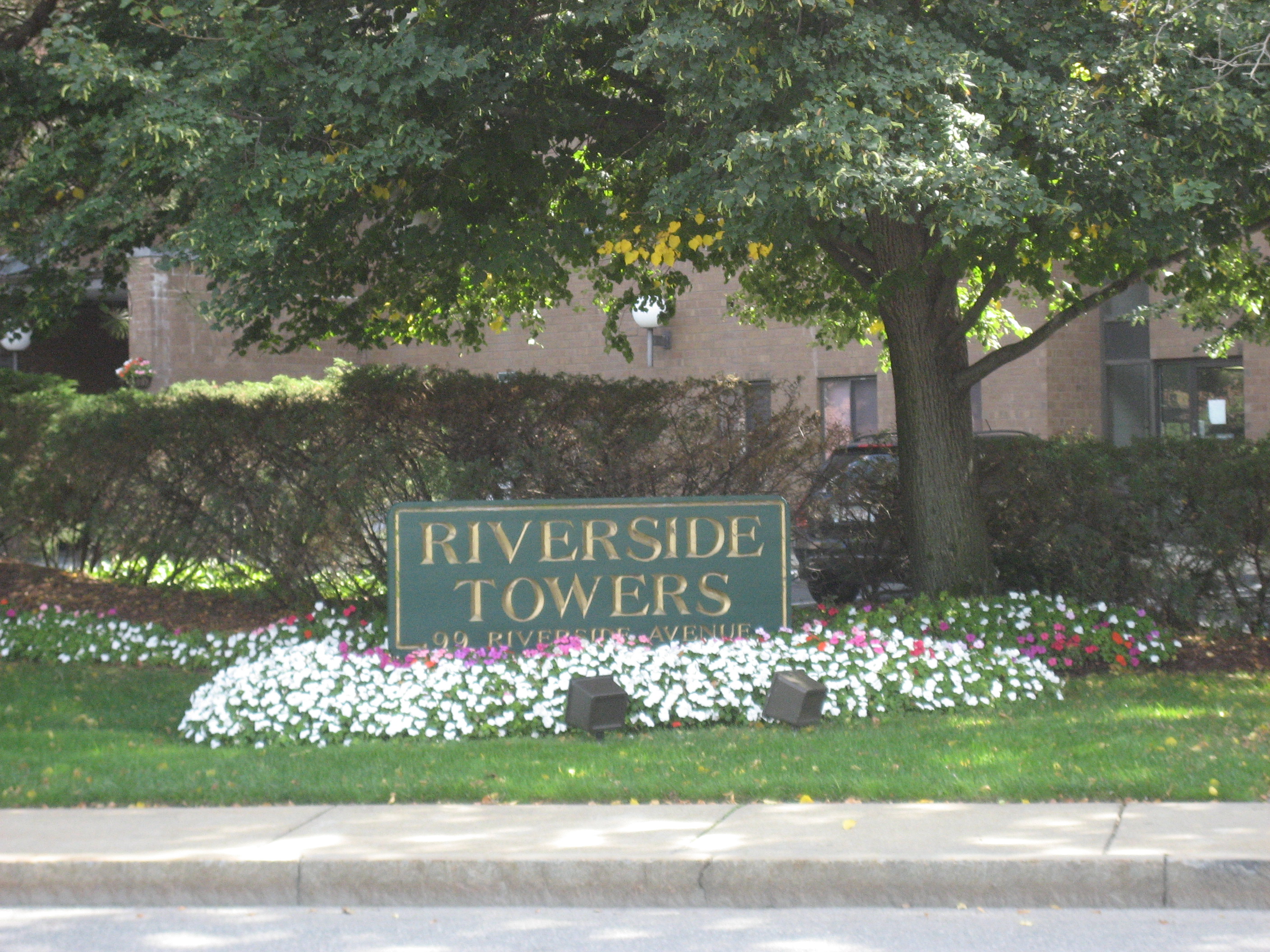 Riverside Towers2 (1).jpg